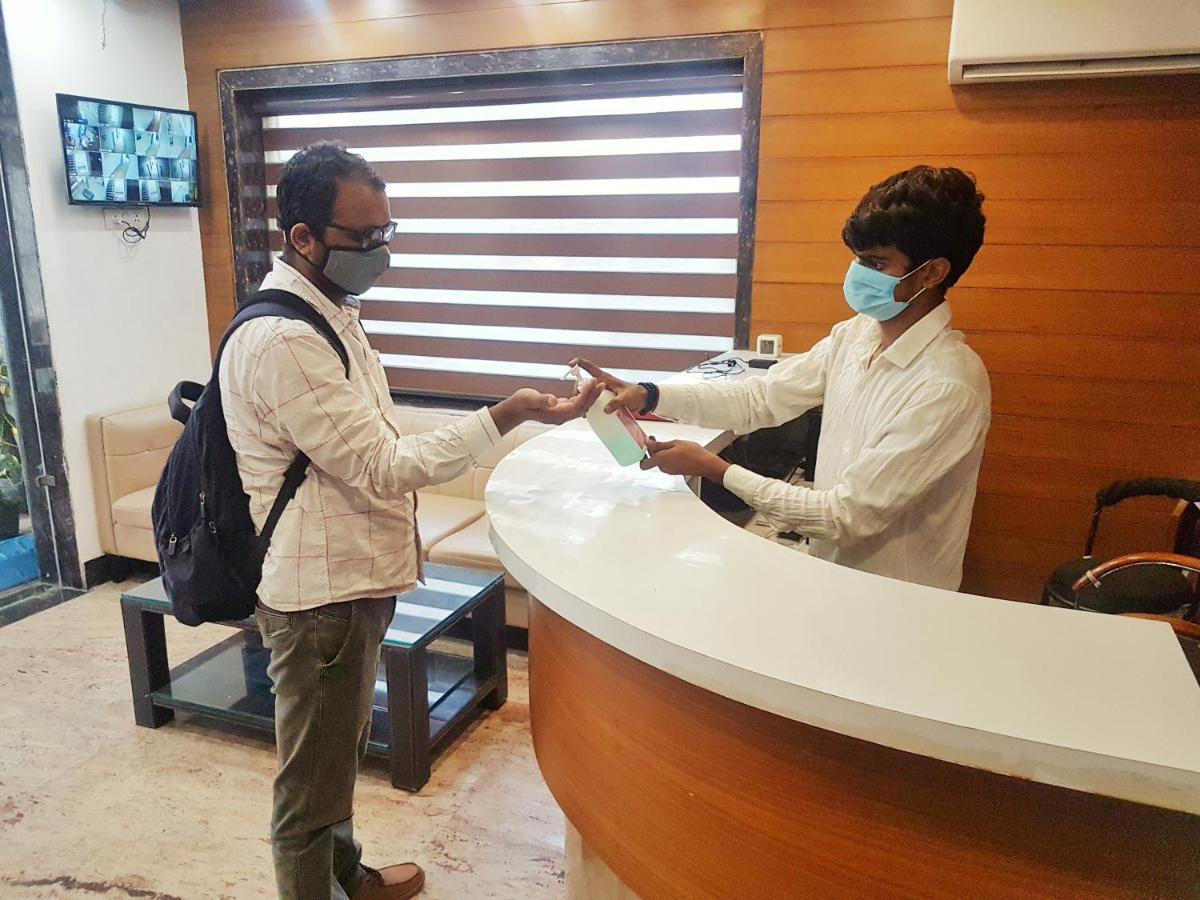 Hotel Delhi Aerocity, Nh 48 Yeni Delhi Dış mekan fotoğraf