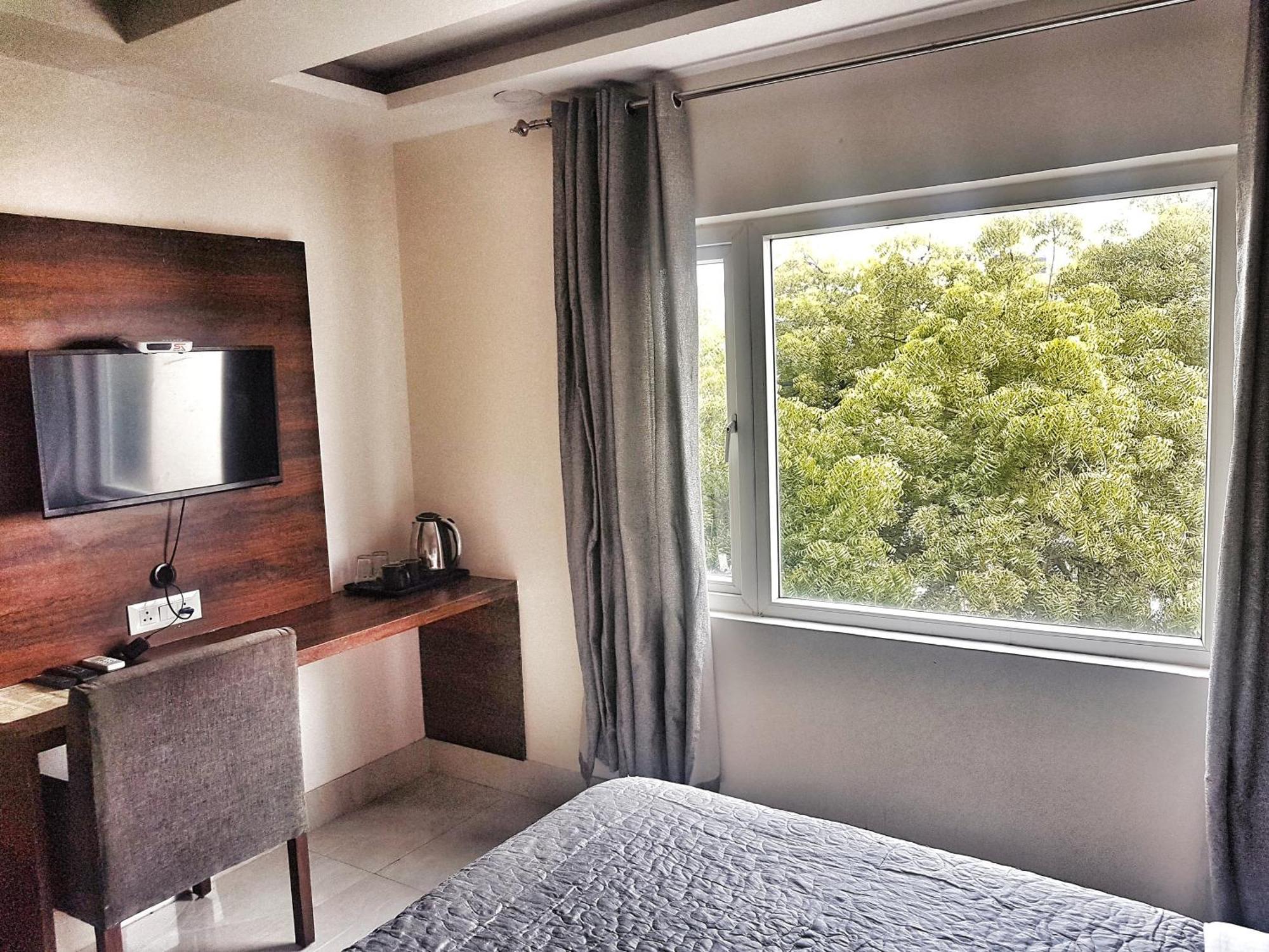Hotel Delhi Aerocity, Nh 48 Yeni Delhi Dış mekan fotoğraf